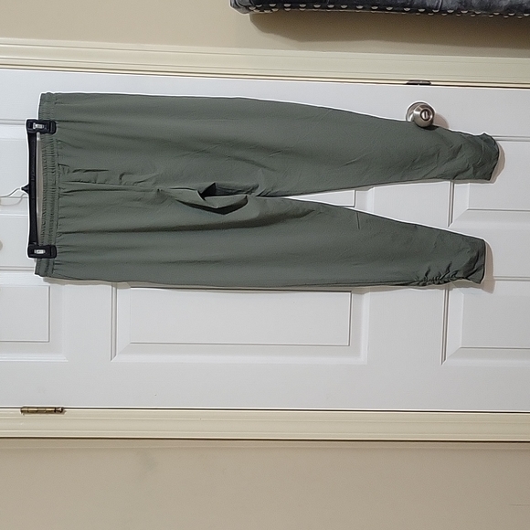 NWOT Ardene lounge pants green - Picture 3 of 6